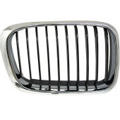 Dekoratīvā reste, hromēts rāmis un melnas restes, labā puse (BMW E46 98-01 Sedan/Universal)