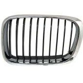 Dekoratīvā reste, hromēts rāmis un melna reste, kreisā puse (BMW E46 98-01 Sedan/Universal)