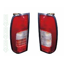 Aizmugures lukturis, Koito tips, labā puse (Navara/ Pick Up 97-00)