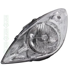 Priekšējais lukturis, elektriskais, ar motoru, H4, labā puse (i20 09-11)